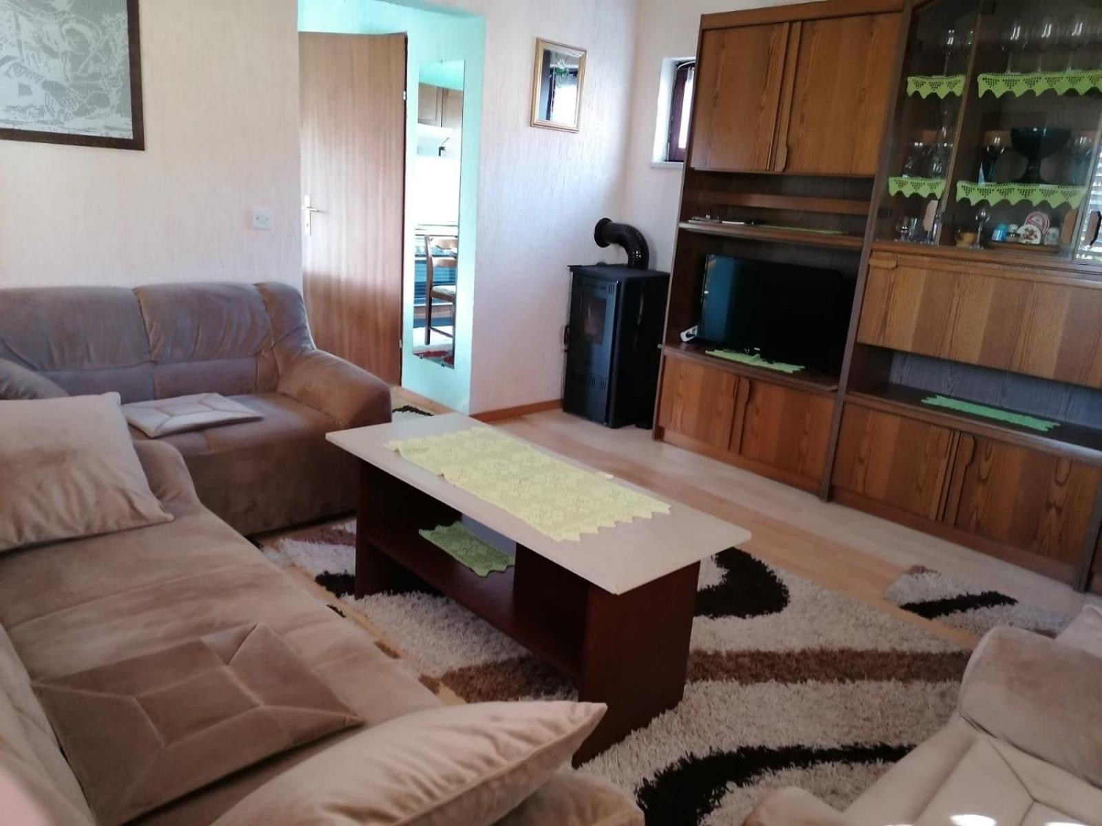 Studio Apartman Barbara Josipdol Extérieur photo